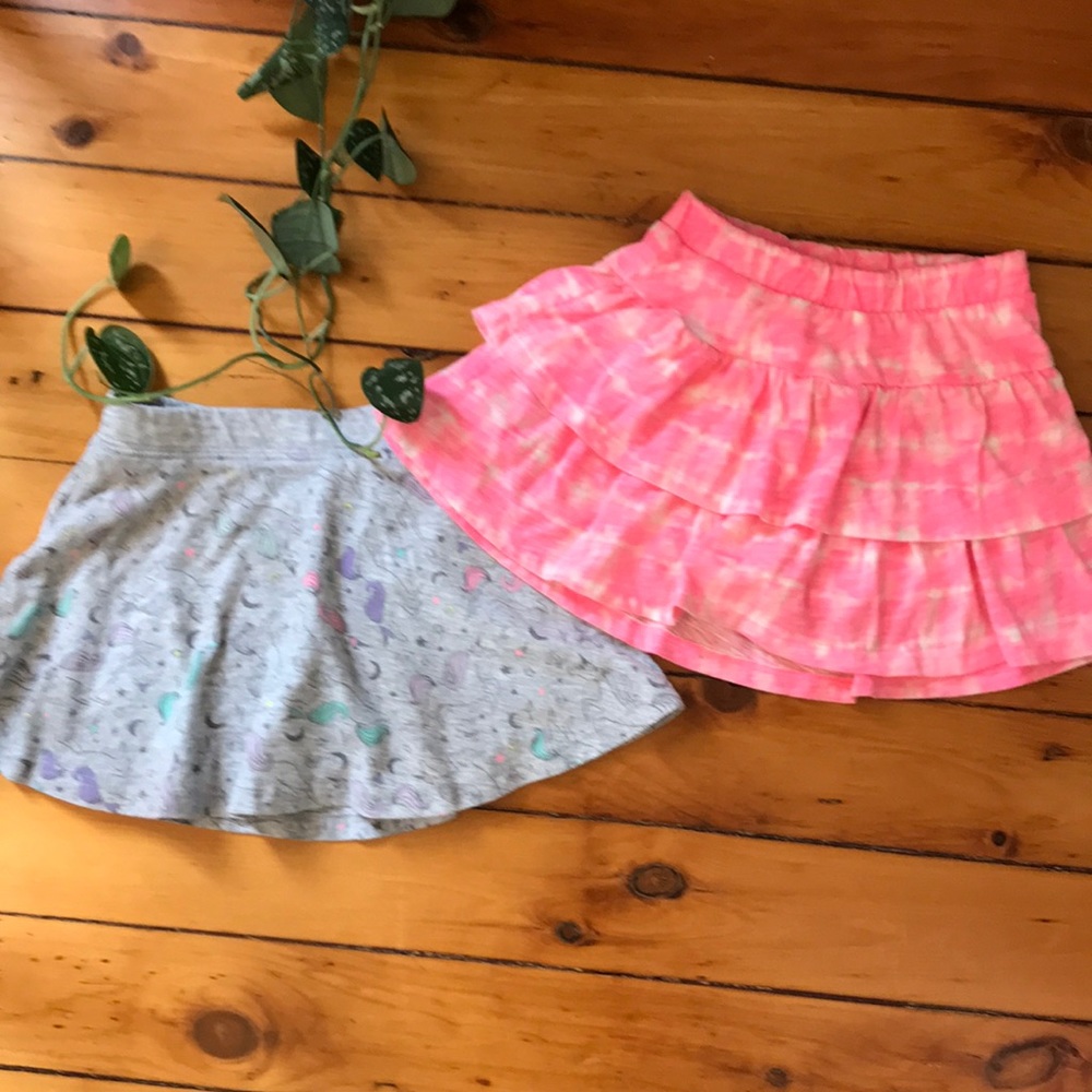 Girls play skirts